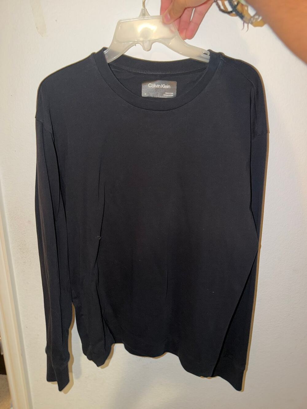 Calvin Klein Men’s Medium Black Long Sleeve Crewneck Shirt